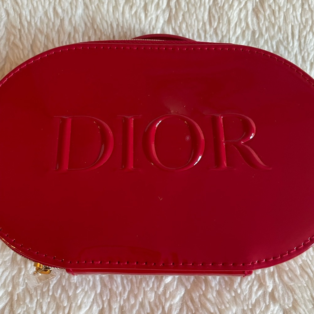Dior Glossy Red Cosmetic Case - Picture 3 of 13